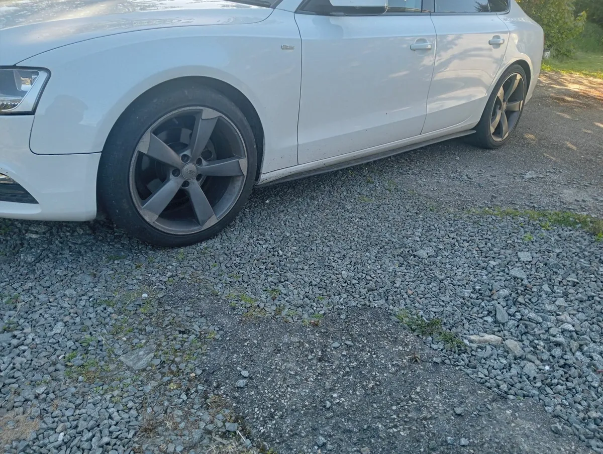 19 inch alloys wheels for swap !!!! - Image 1