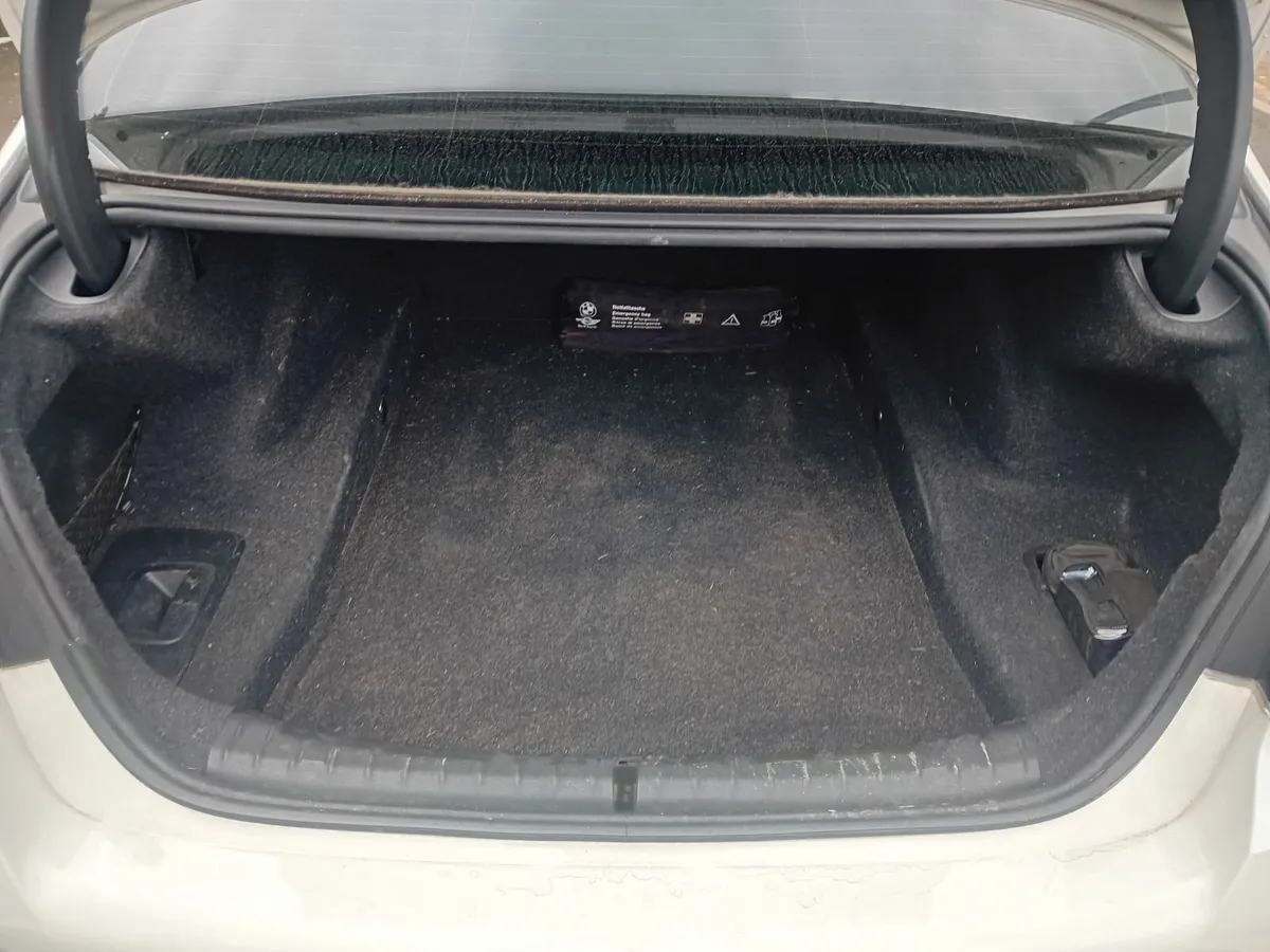 BMW 5-Series 2022 - Image 1