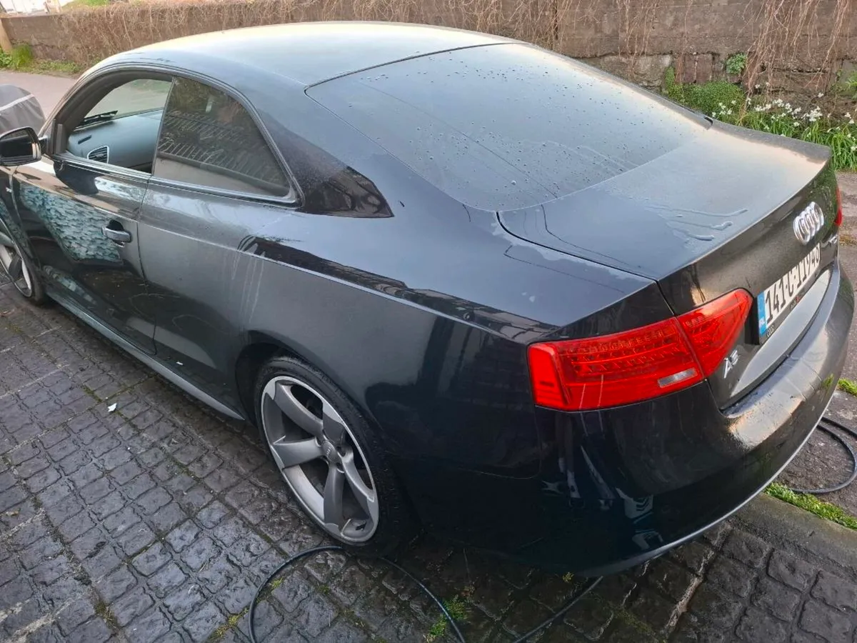 Audi A5 S-Line Black Edition - Image 2