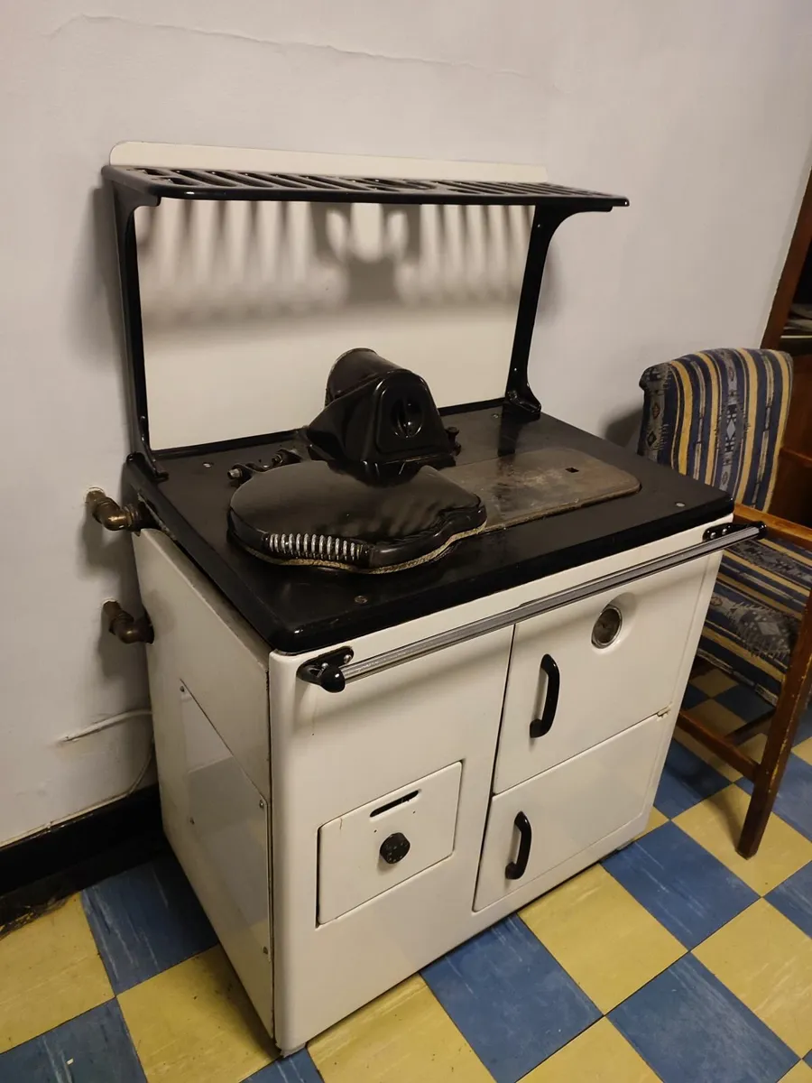 Oil Range - Image 2