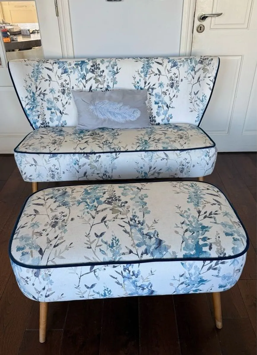 Two Seater with footstool - Image 1
