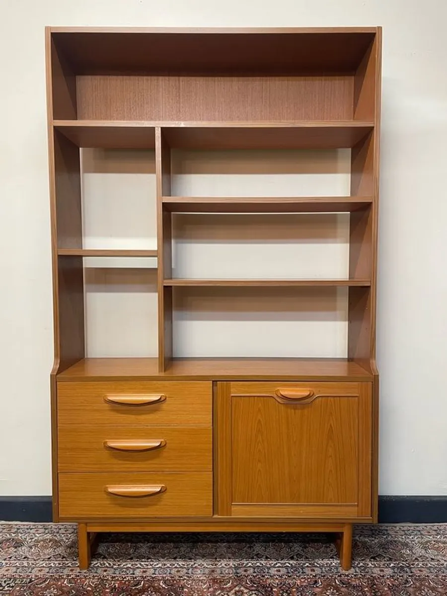 FLASH SALE ! Was 775 Now 580 Euro! A Very Good Mid-Century Bookcase / Room Divider by Stonehill , UK. - Image 2