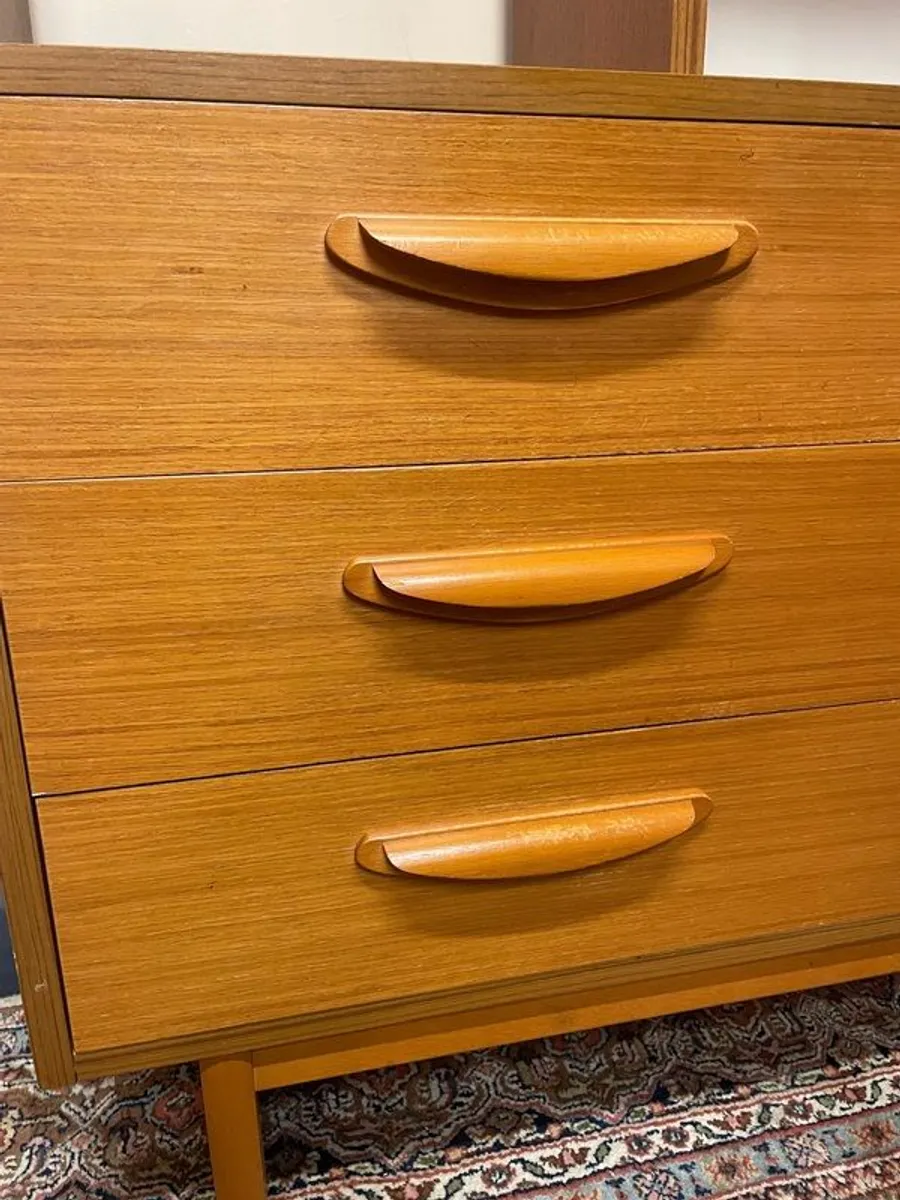 FLASH SALE ! Was 775 Now 580 Euro! A Very Good Mid-Century Bookcase / Room Divider by Stonehill , UK. - Image 3