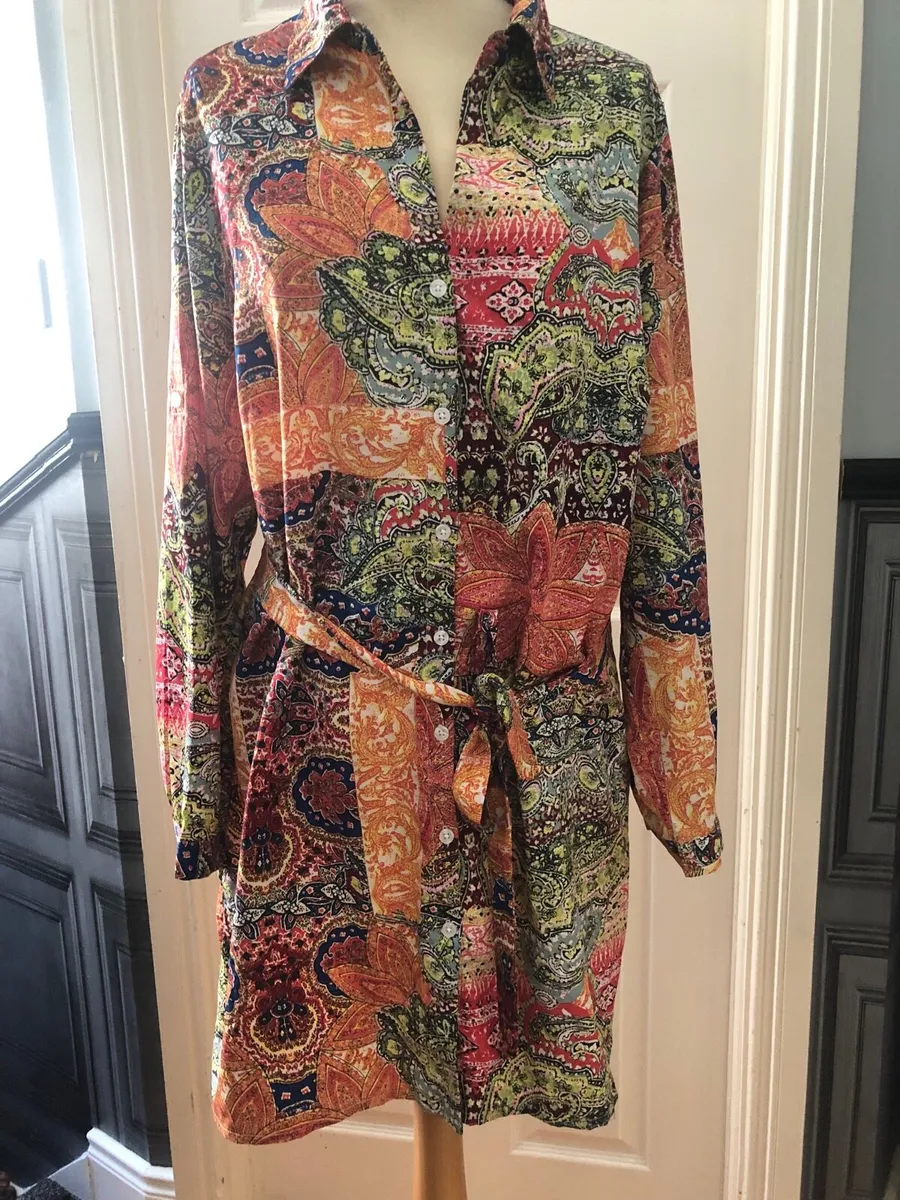 Ladies dress - Image 1