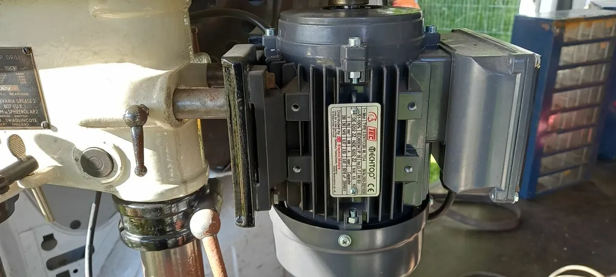 Fobco Star pillar drill (240 volts) - Image 2