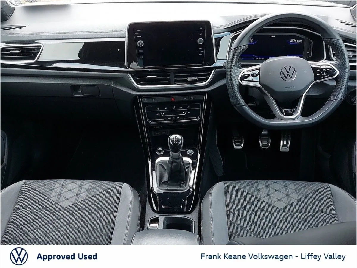Volkswagen T-Roc R-line Plus 1.0tsi 110BHP  sunro - Image 2