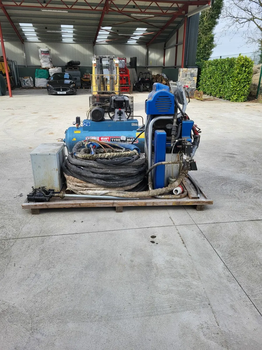 Graco Spray Foam Machine - Image 1