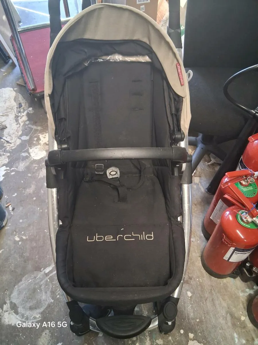 Pram - Image 1