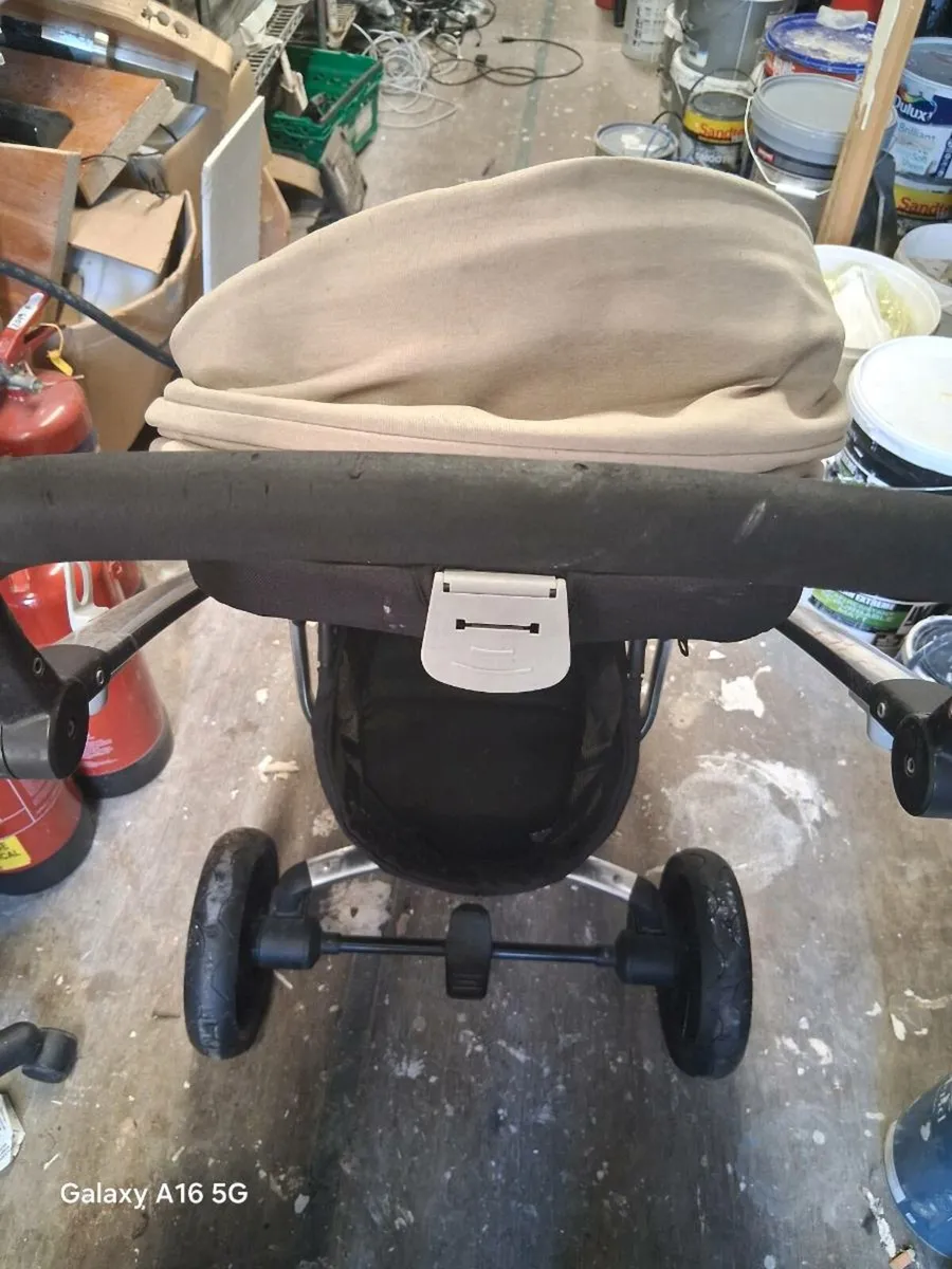 Pram - Image 3