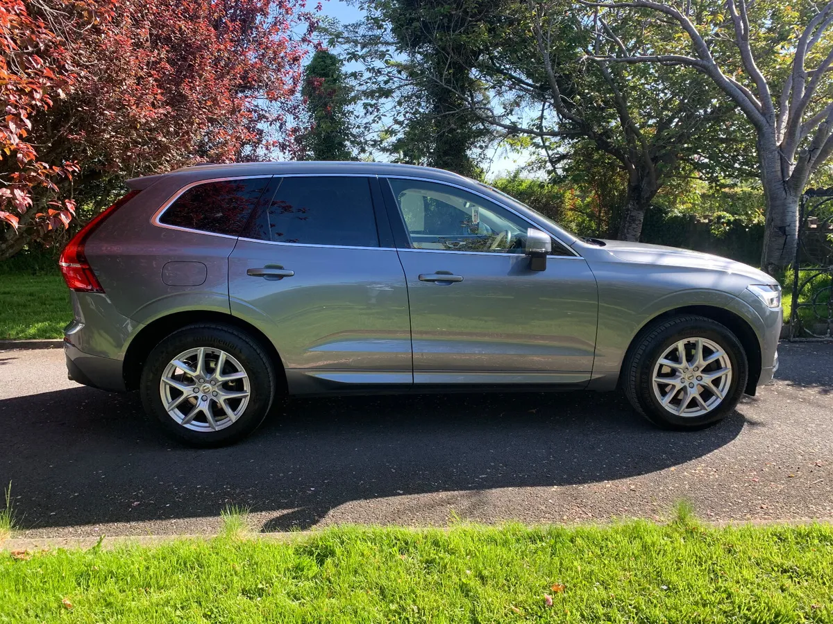 Volvo XC60 2019 - Image 2