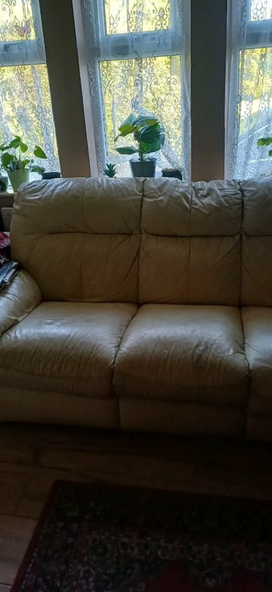 Couches - Image 3