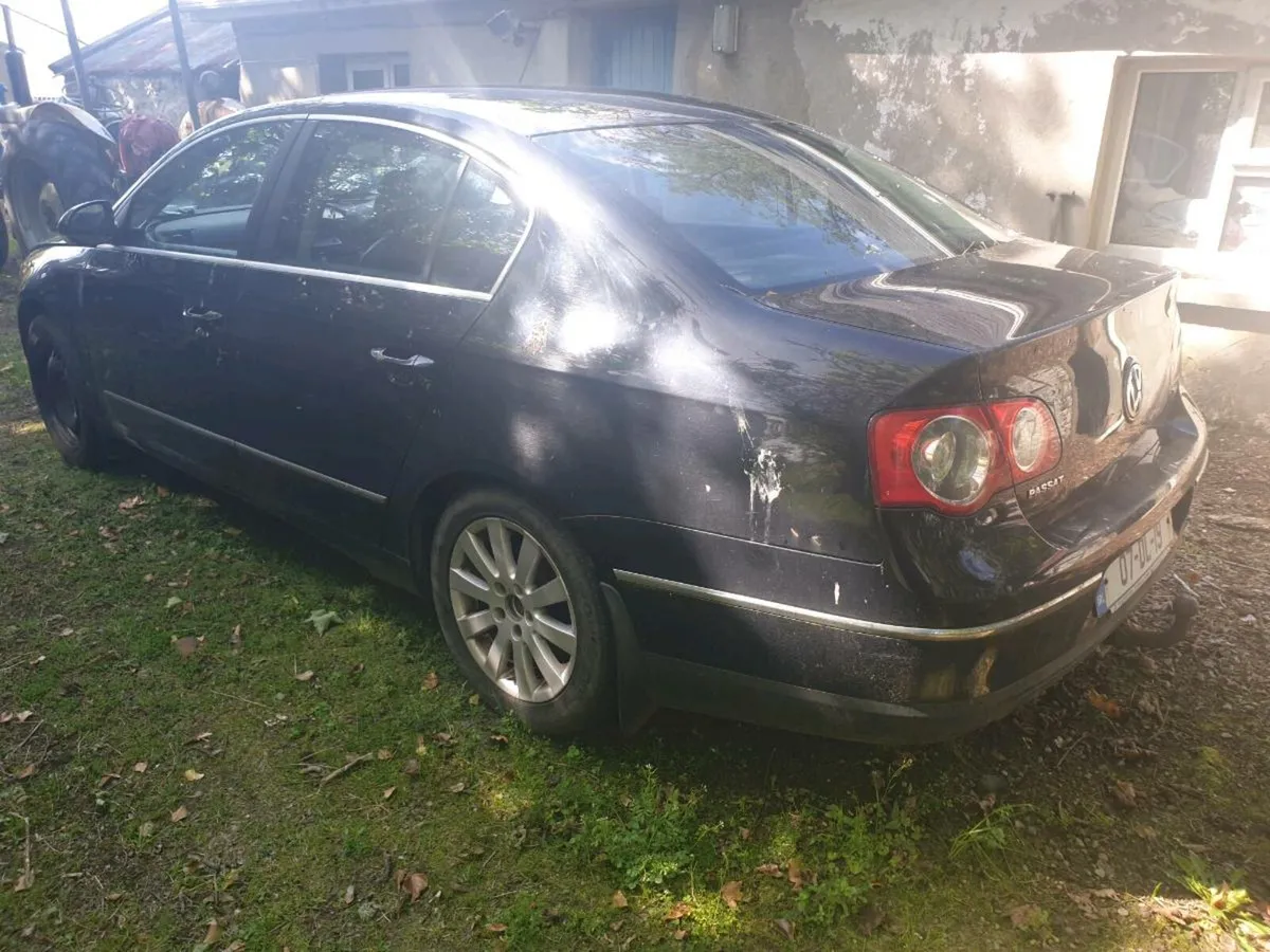 1.9 tdi Passat bxe for parts good engine gearbox - Image 2