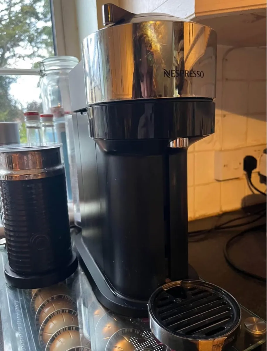 Nespresso Vertuo Next Machine - Image 2