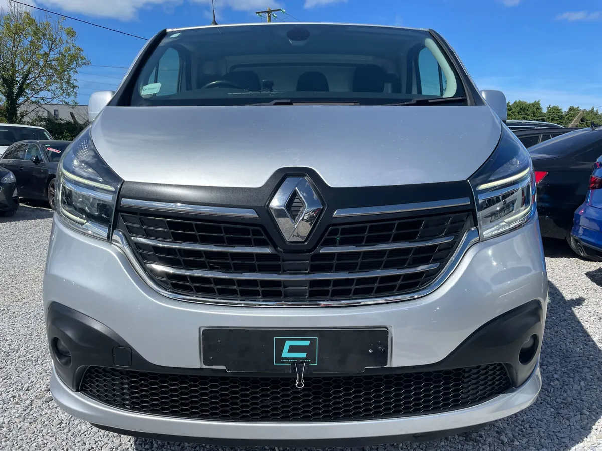 Renault Trafic Sport 2.0 - Image 4