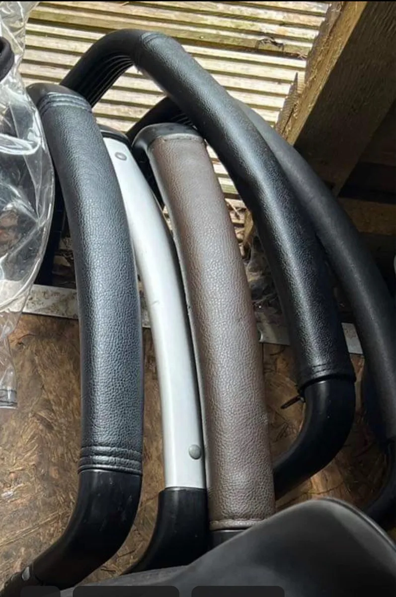 Bugaboo cameleon and Donkey Bumper Bars in swords - Image 1