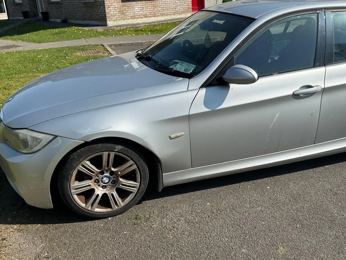 BMW 316 i m sport - Image 2