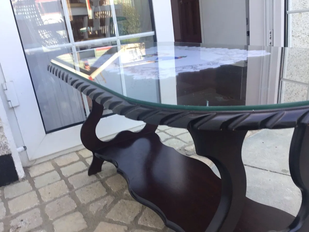 Mahogany coffee table. - Image 3