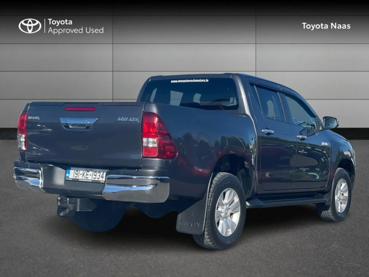 Toyota HiLux Hilux Double CAB SR5 - Image 2
