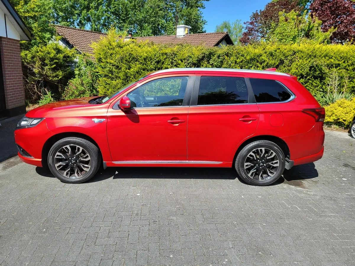 Mitsubishi Outlander 2016 - Image 3