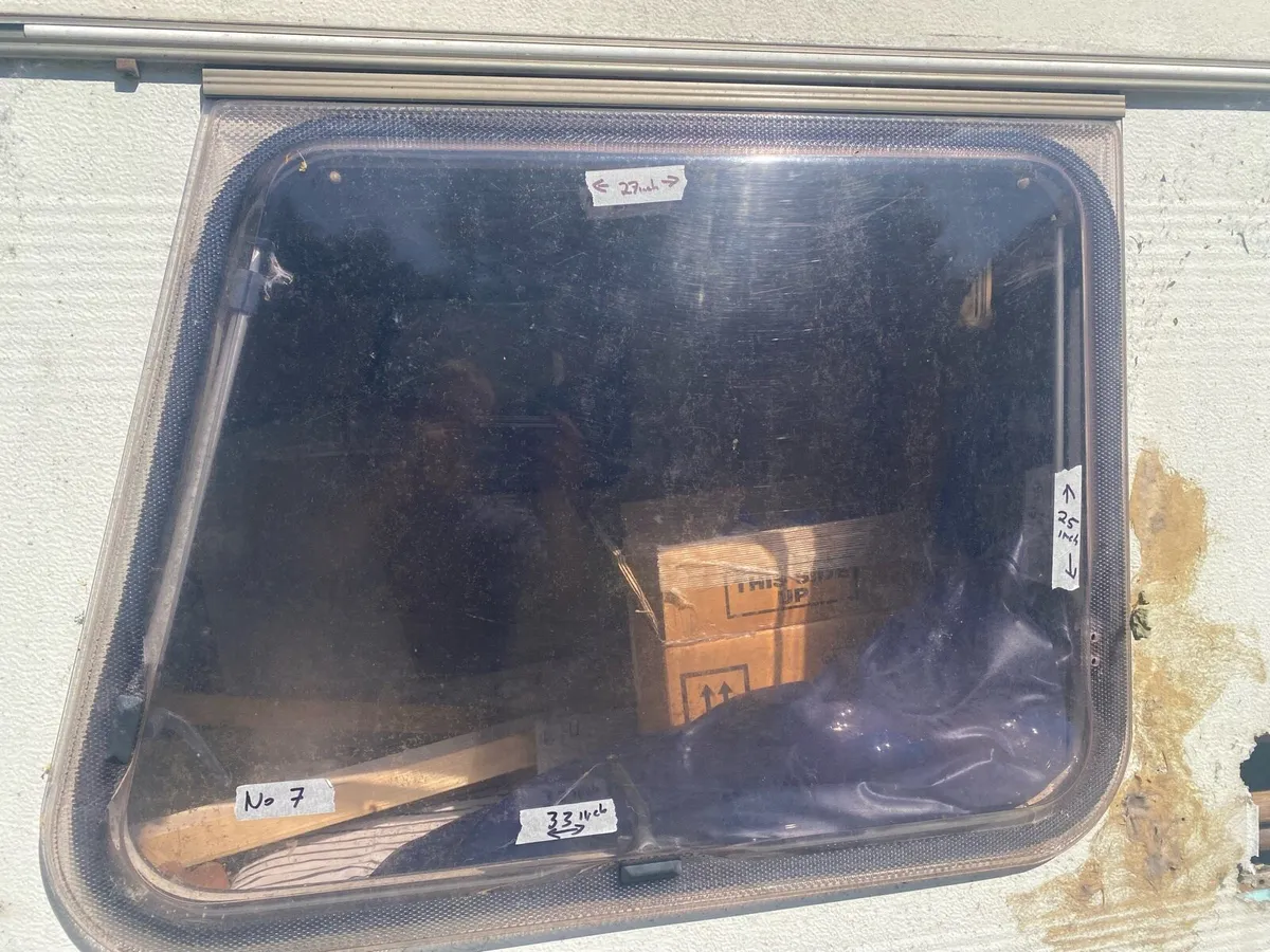 Caravan windows - Image 4
