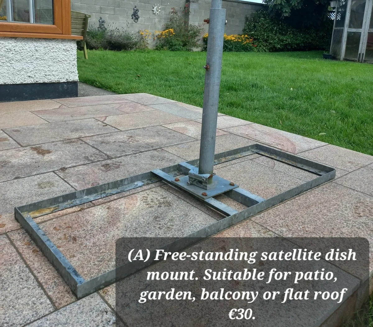 Satellite dish and stands - Image 1