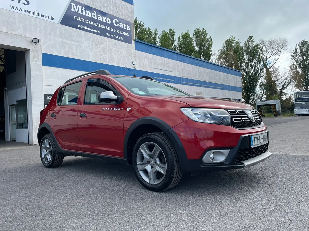 Dacia Sandero Stepway 2017/Low Kms - Image 1