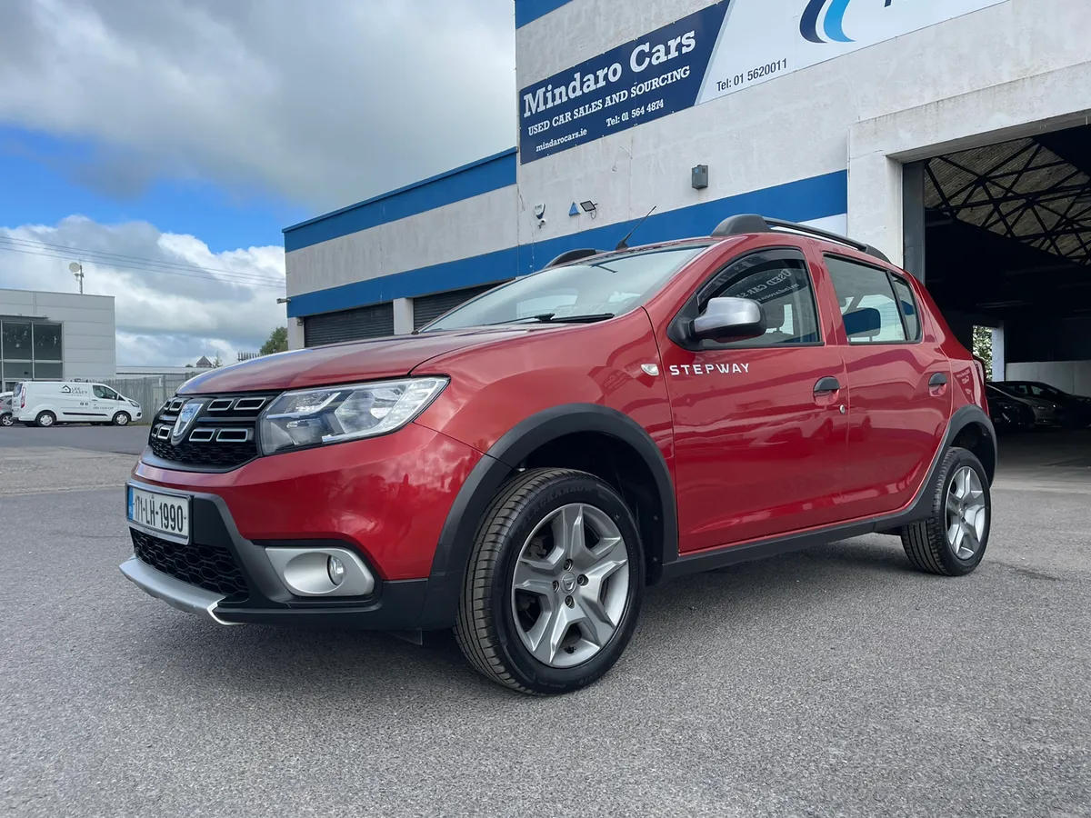 Dacia Sandero Stepway 2017/Low Kms - Image 2