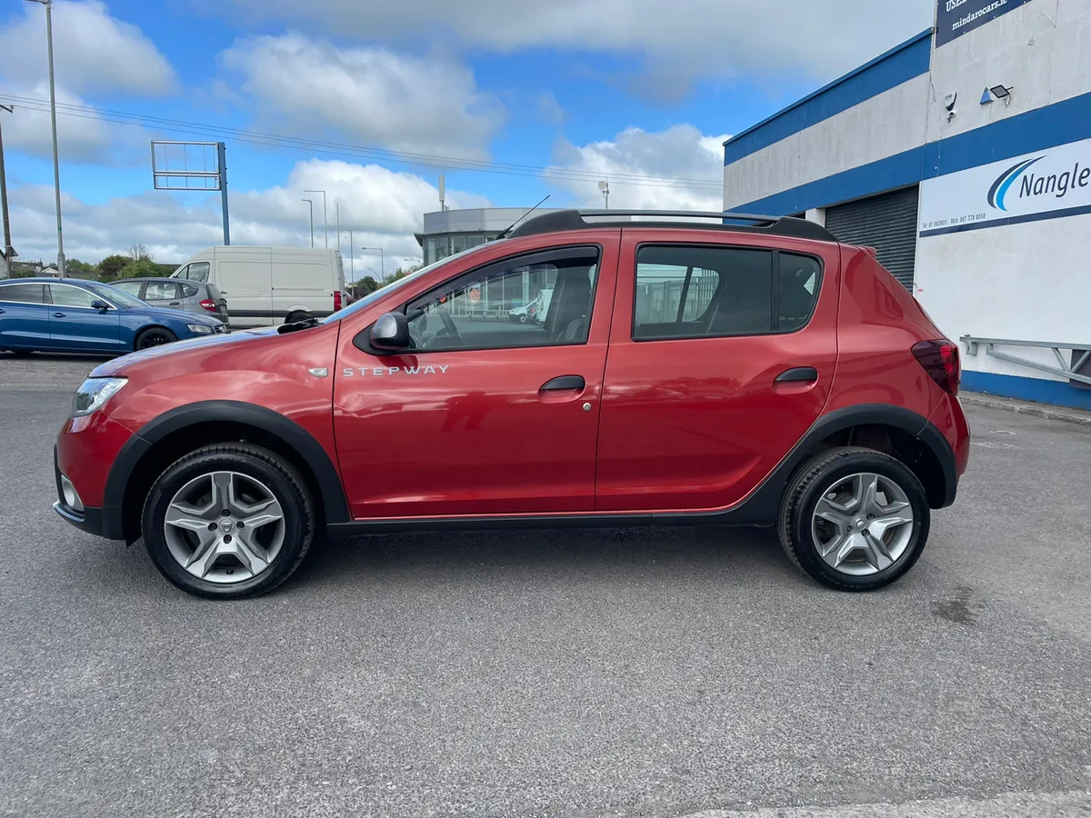 Dacia Sandero Stepway 2017/Low Kms - Image 3