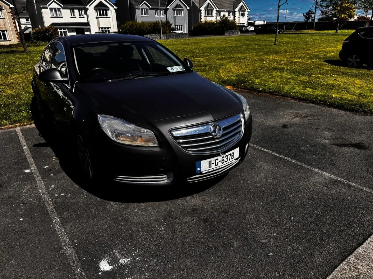 Vauxhall Insignia 2011 - Image 1