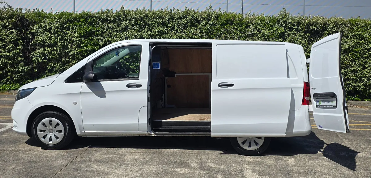 Mercedes-Benz Vito 2023 - Image 4