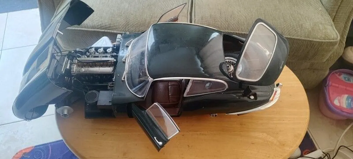 Jaguar E-Type 1/8 - Image 3