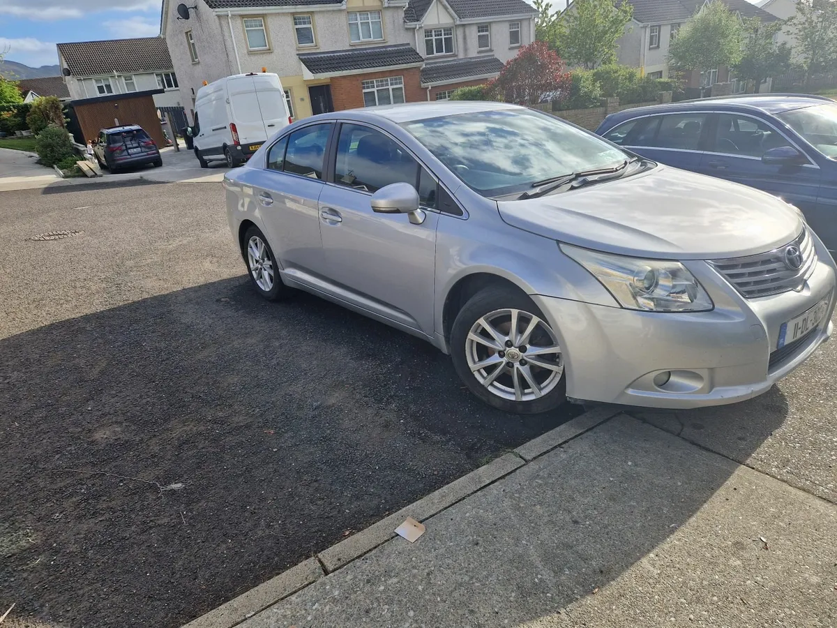 Toyota Avensis 2011 - Image 3