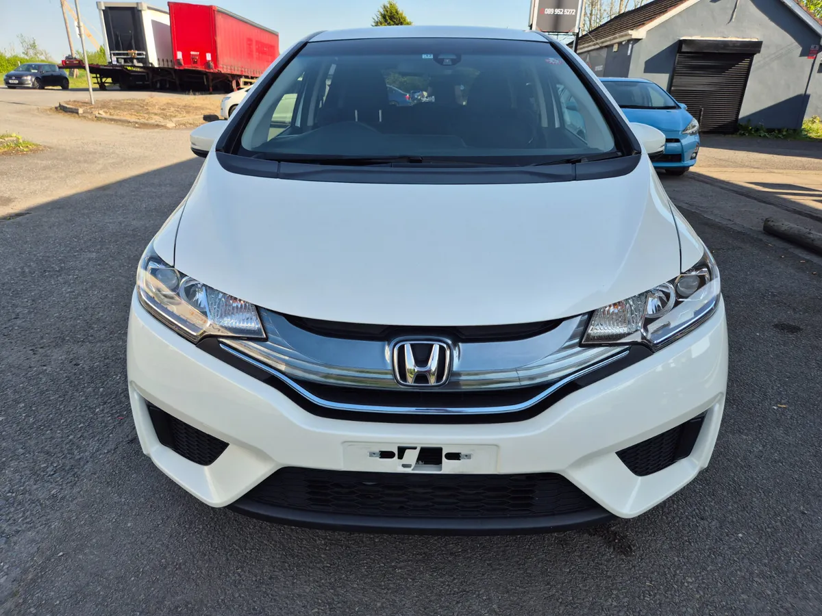 HONDA FIT HYBRID 2013 - Image 1