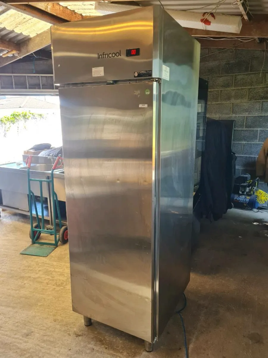 Infricool Commercial Fridge (No Shelves) - Image 1