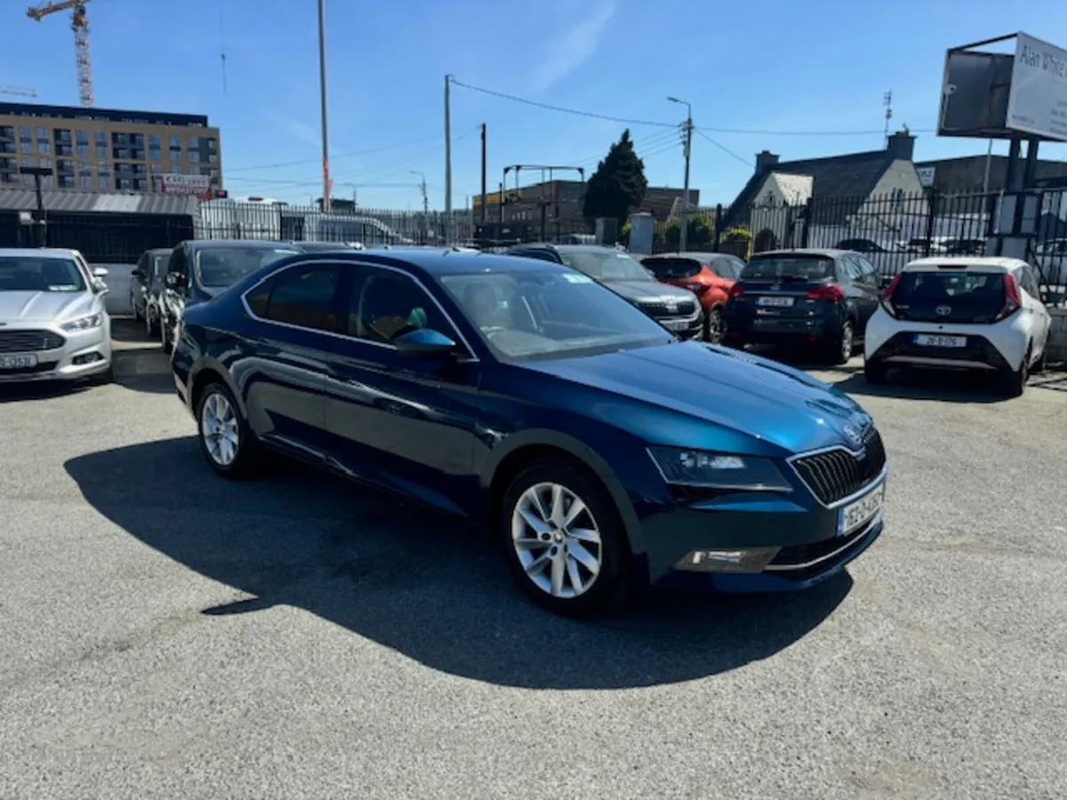 Skoda Superb 2016 EXTREMELY RARE SUPERB 4X4 190BHP - Image 1