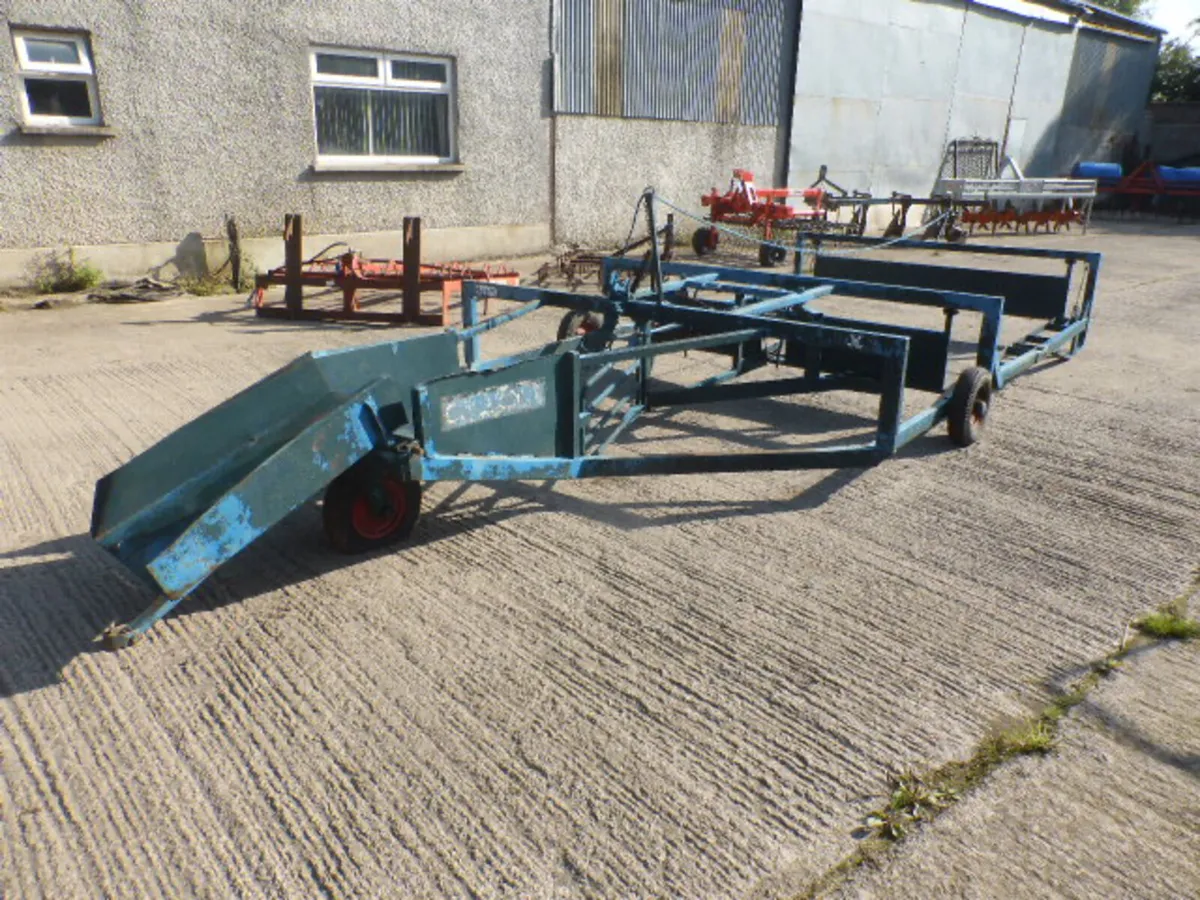 Cook Flat 8 Bale Sledge - Image 1