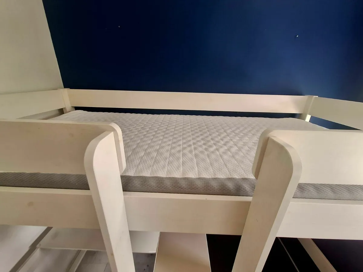 Uno/Flexa High Sleeper Single Bed with gaming desk - Image 3