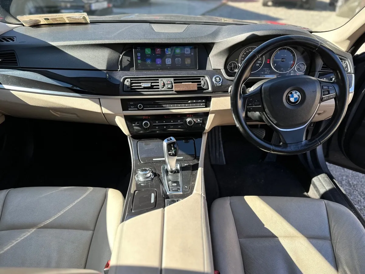 BMW 5-Series 2011 - Image 3