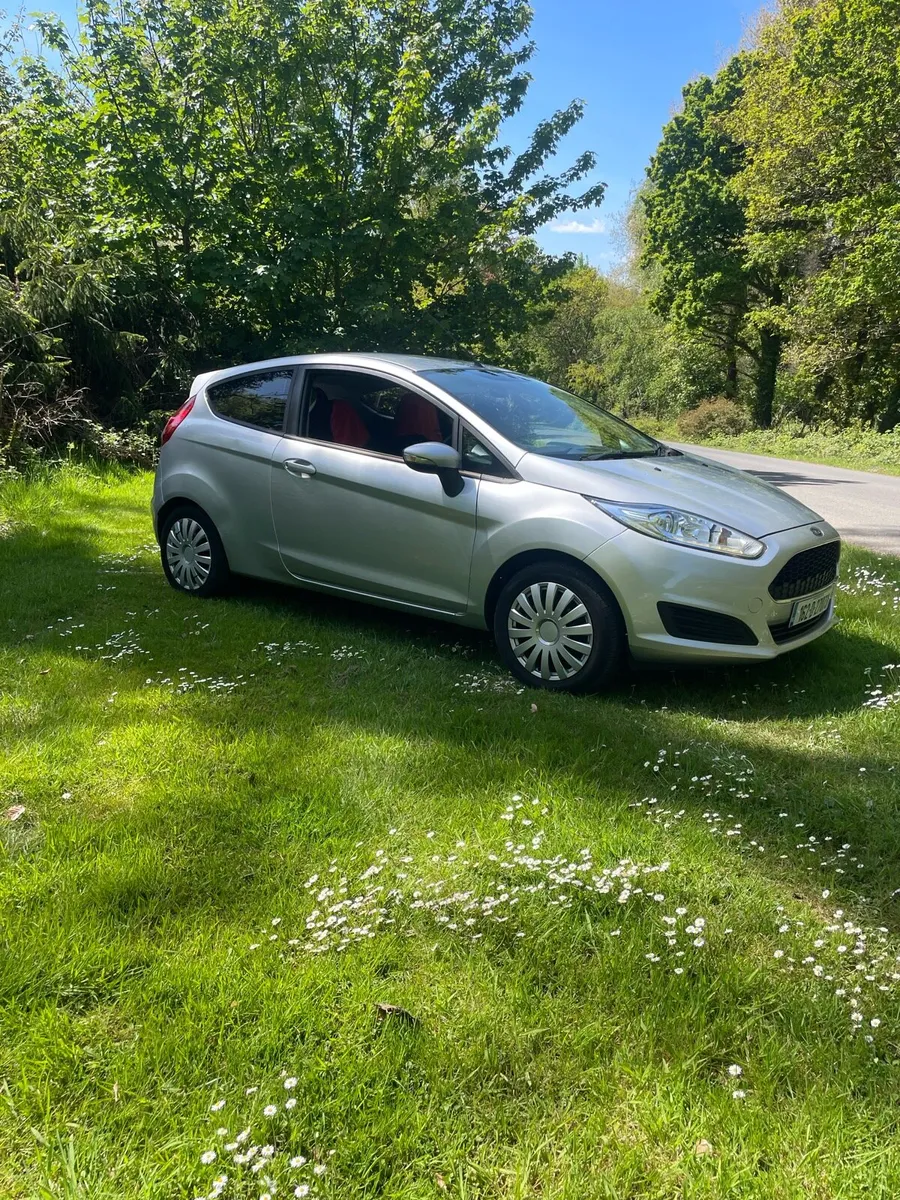 Ford fiesta 1.5 diesel - Image 2