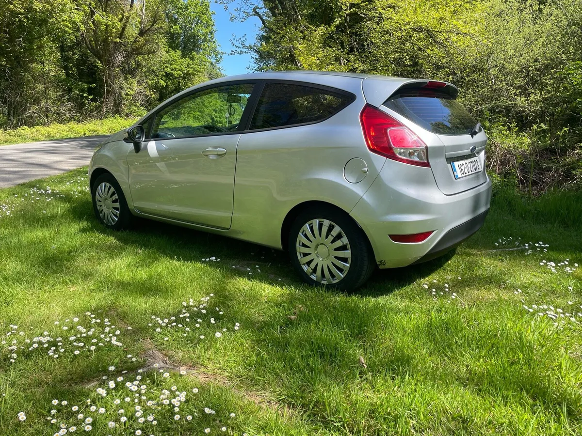 Ford fiesta 1.5 diesel - Image 4