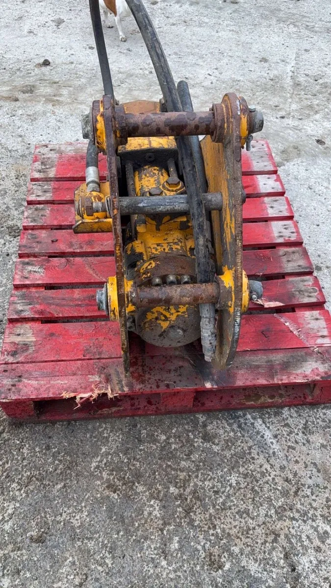 JCB Rock Breaker - Image 2