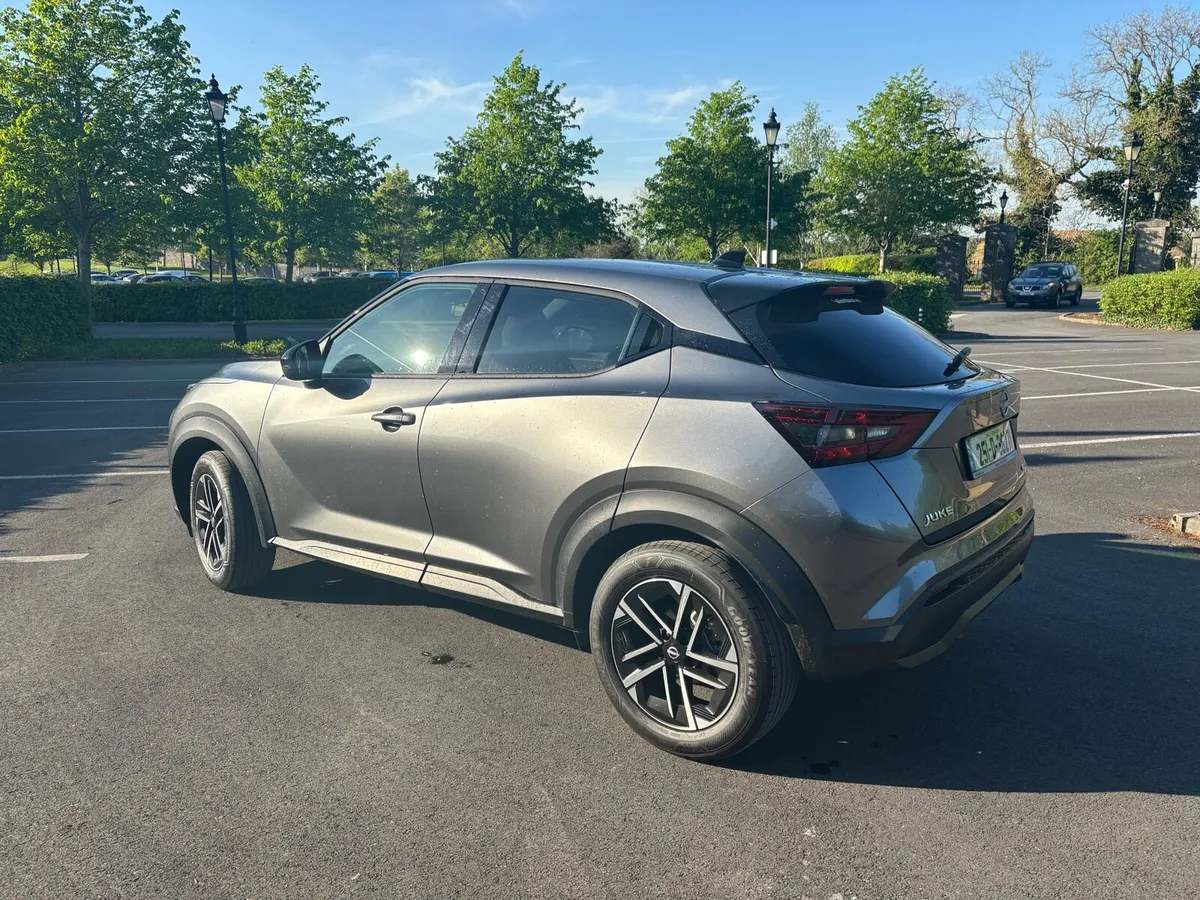 Car - Image 4