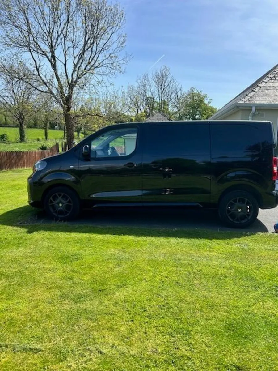 Opel Vivaro 2024 - Image 1