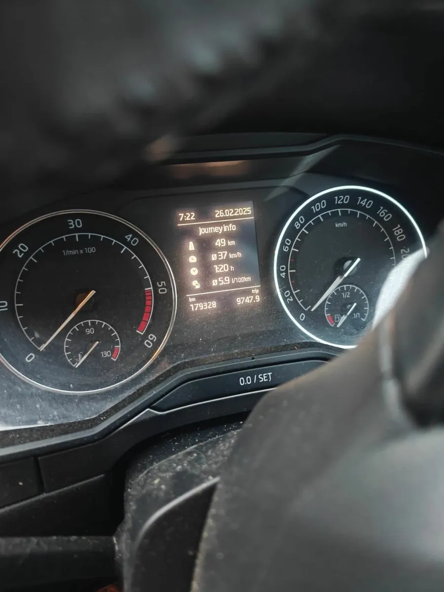Skoda Superb 2018 - Image 4