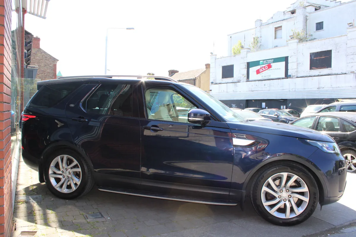 Land Rover Discovery 3.0 HSE 7 SEAT AUTO 2018 - Image 3