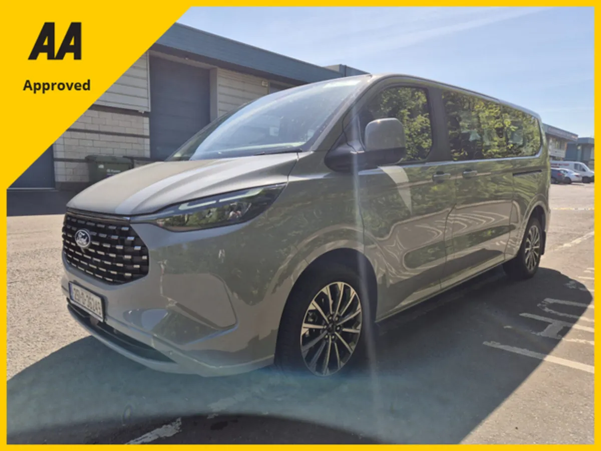Ford Tourneo Custom/2025/Petrol Hybrid/WAV - Image 1