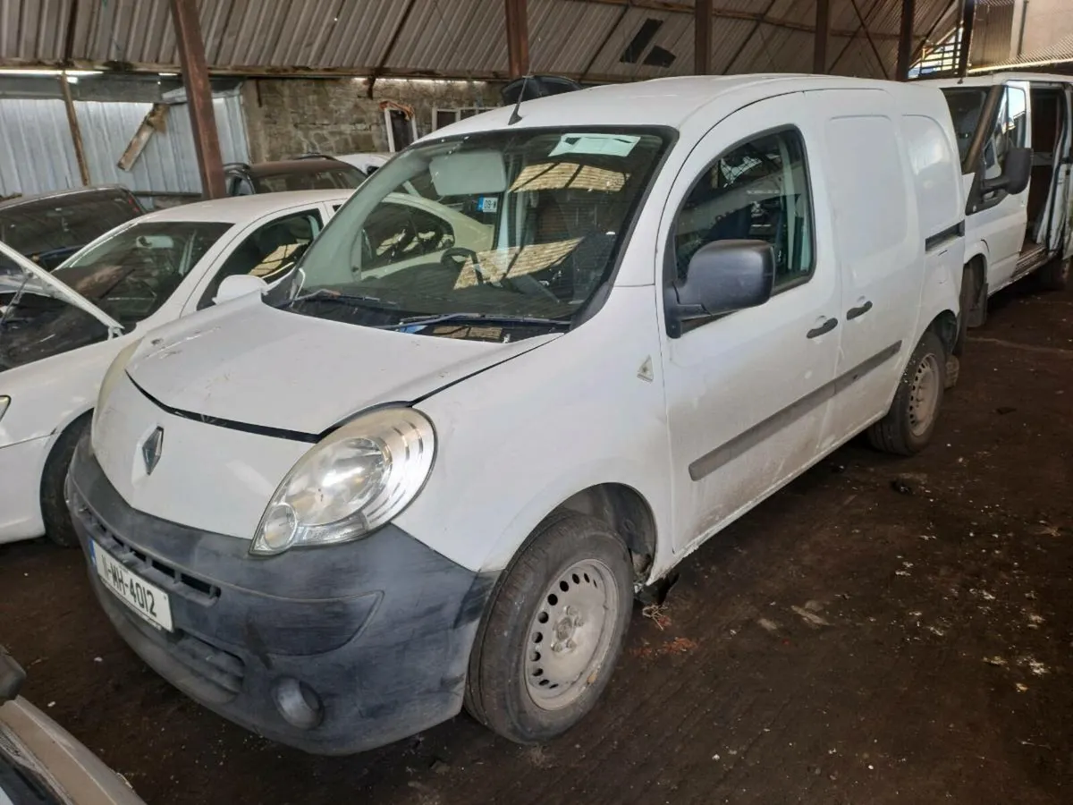 2011 Renault Kangoo Breaking for parts