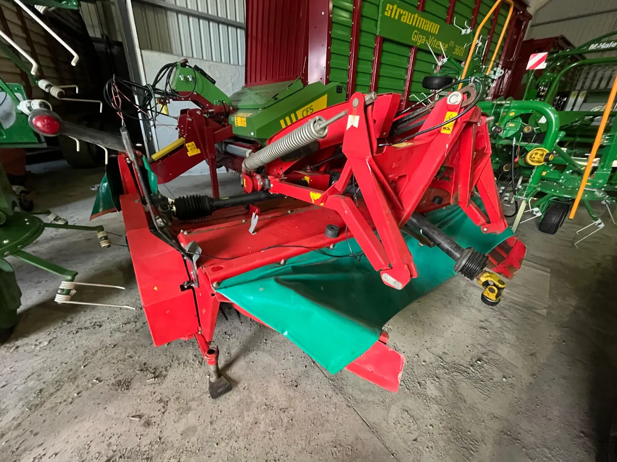 2018 Kverneland 3632 Front Mower