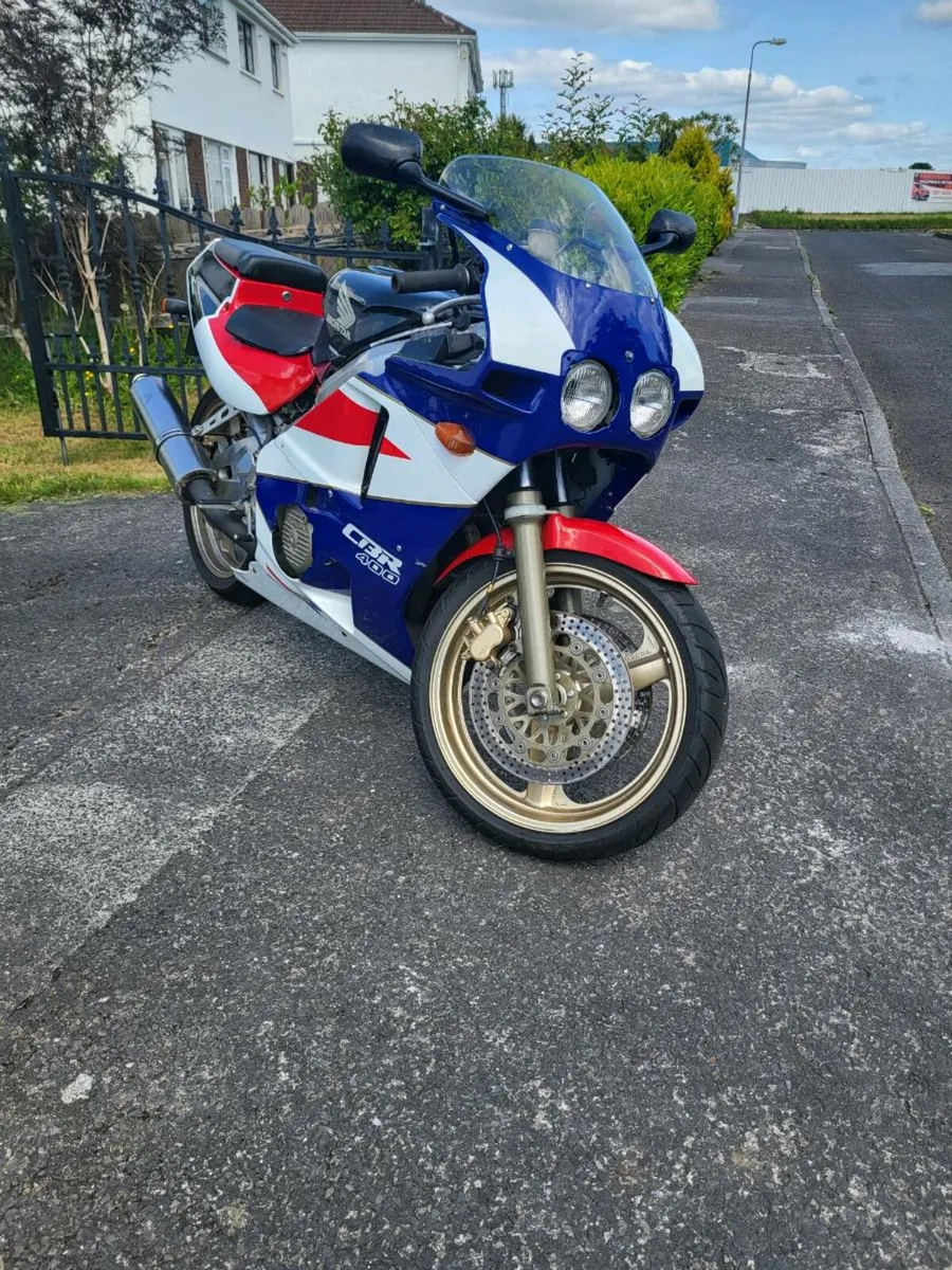 Honda CBR 400rr - Image 1