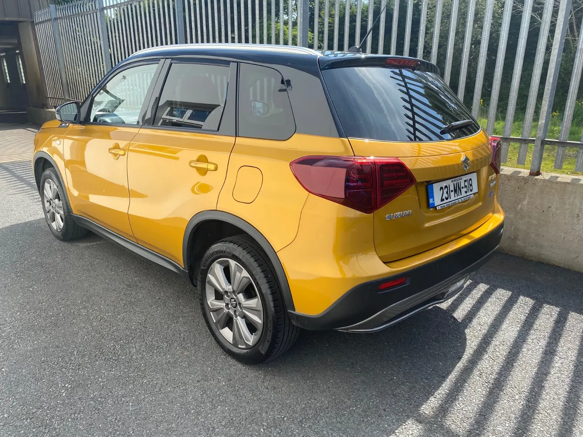 Suzuki Vitara 1.4 Mild HYBRID SZ-T 2023 - Image 3